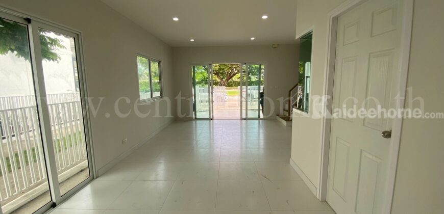 ทาวน์เฮ้าส์ เดอะ มิราเคิล เพชรเกษม 63 โครงการ 3 บ้านใหม่ พร้อมเข้าอยู่