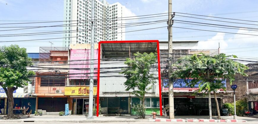 ที่ดิน พร้อมสิ่งปลูกสร้าง 271.5 ตร.วา ซอยประชาชื่น 44 แปลงสวย ติดถนนใหญ่