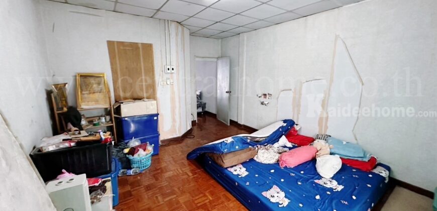 ทาวน์เฮ้าส์ หมู่บ้าน มนวดีพาร์ค ซอยวัดลาดปลาดุก บางบัวทอง ราคาถูกมาก