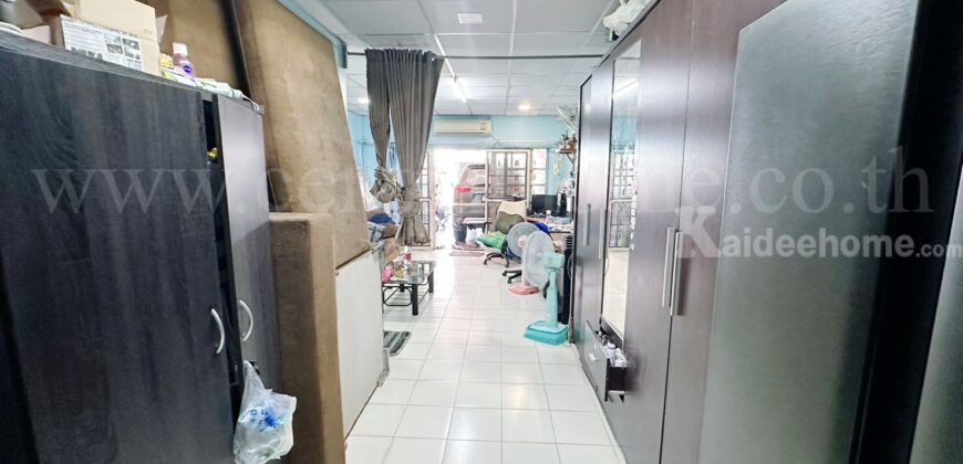 ทาวน์เฮ้าส์ หมู่บ้าน มนวดีพาร์ค ซอยวัดลาดปลาดุก บางบัวทอง ราคาถูกมาก