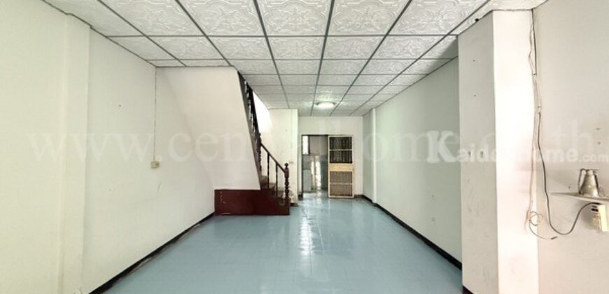 ทาวน์เฮ้าส์ ฉัตรณรงค์ วิลล่า 5 ลำลูกกา คลอง 7 ปทุมธานี ราคาถูก