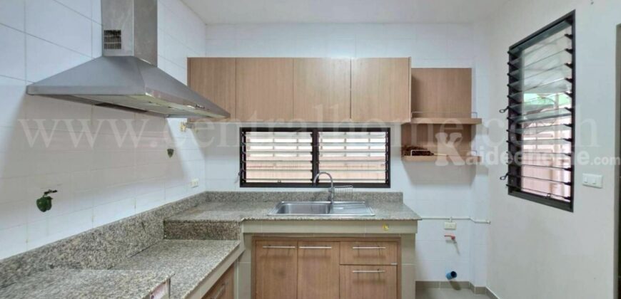 บ้านเดี่ยว มัณฑนา เลค วัชรพล – รามอินทรา หลังมุม