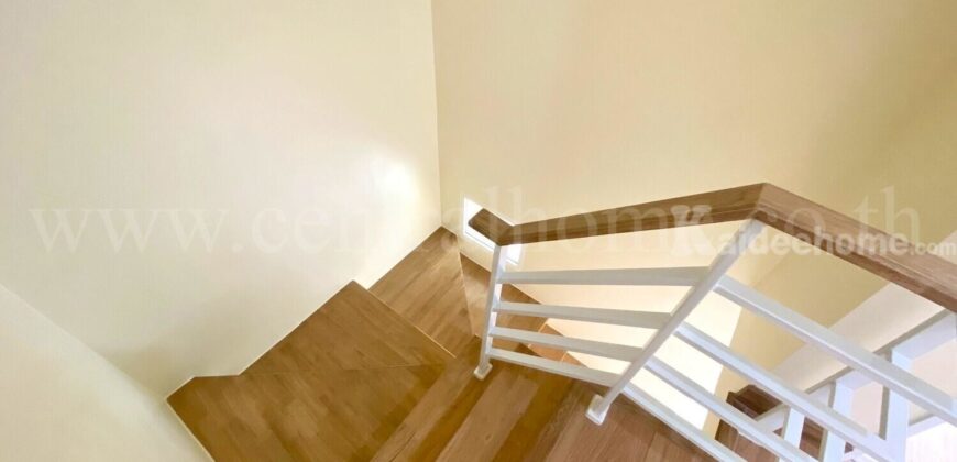 ทาวน์เฮ้าส์ โกลเด้น ทาวน์ รัตนาธิเบศร์ – สถานีรถไฟฟ้าไทรม้า หลังริม