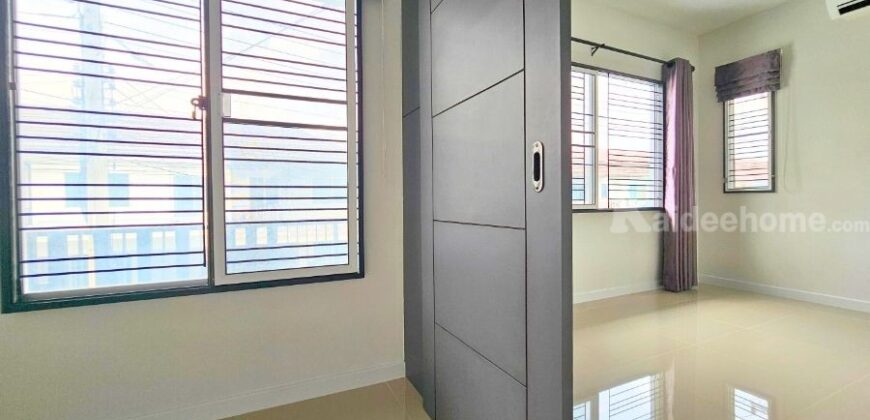 ขาย!! ทาวน์โฮม 2 ชั้น หลังมุม (ขนาด 23.3 ตร.ว.) บ้านพฤกษา96/1 รังสิต-คลองหลวง คลองสอง ปทุมธานี