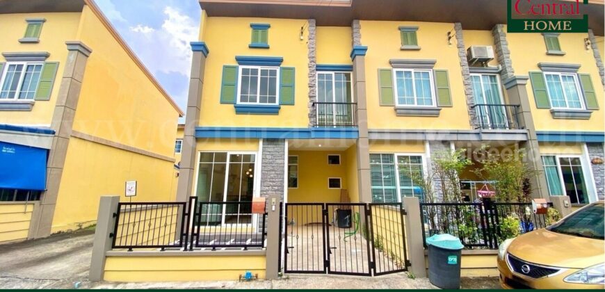 ทาวน์เฮ้าส์ โกลเด้น ทาวน์ รัตนาธิเบศร์ – สถานีรถไฟฟ้าไทรม้า หลังริม