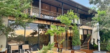 ขายสวนทุเรียน ขั้นบันได พร้อมบ้านตากอากาศ บนเขา พร้อมโฉนด! วิวหลักล้าน 11ไร่ อ.มะขาม จันทบุรี โทร 0830132000