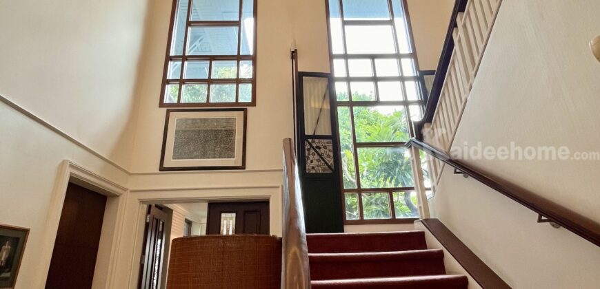 ขายบ้านเดี่ยว นาราสิริ พัฒนาการ-ศรีนครินทร์ ติดถนนใหญ่ ใกล้สถานีรถไฟฟ้าสายสีเหลือง ใกล้ทองหล่อ-เอกมัย เข้าออกได้ทั้งถนนศรีนครินทร์ และ พัฒนาการ หลังริม ตกแต่งสวย พร้อมอยู่