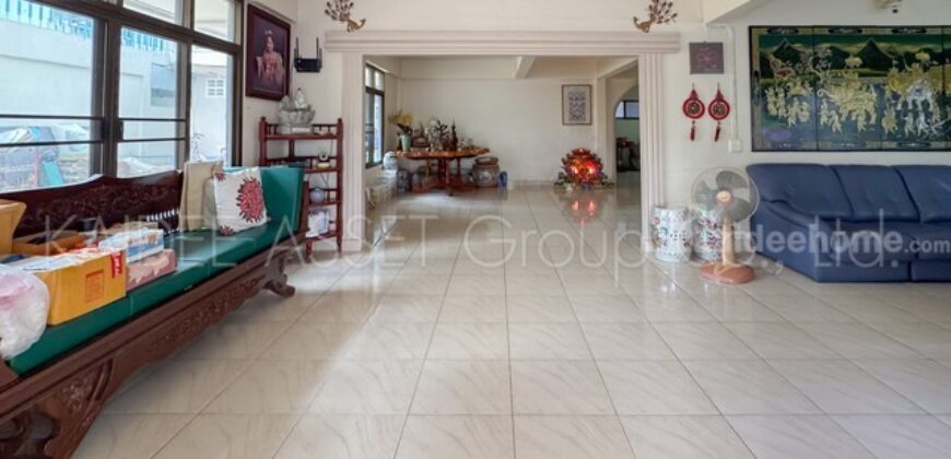 บ้านเดี่ยว โชคชัย 4 ซอย 56 ( ต.รวมโชค ) ลาดพร้าว ราคาถูก