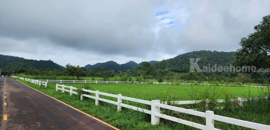 ขายที่คลองม่วง ปากช่อง เขาใหญ่ 2 ไร่ วิวเขาสวยมาก ใกล้ภูเขา วิวเขาล้อมรอบ ที่สูงบรรยากาศดี มีชุมชน เพื่อนบ้านตากอากาศ ไม่เปลี่ยว ใกล้เส้นหนองสาหร่ายปากช่อง เดินทางสะดวก 087-9074045