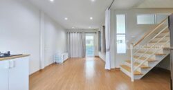 ขาย!! ทาวน์โฮม บีทีเอ็น เรสซิเดนซ์ (หลังบ้านไม่ติดหลังอื่น ขนาด 20 ตร.ว.) ซอยจันทร์ทองเอี่ยม บางบัวทอง นนทบุรี ใกล้เซ็นทรัลเวสต์เกต : BTN Residence