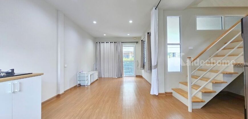 ขาย!! ทาวน์โฮม บีทีเอ็น เรสซิเดนซ์ (หลังบ้านไม่ติดหลังอื่น ขนาด 20 ตร.ว.) ซอยจันทร์ทองเอี่ยม บางบัวทอง นนทบุรี ใกล้เซ็นทรัลเวสต์เกต : BTN Residence