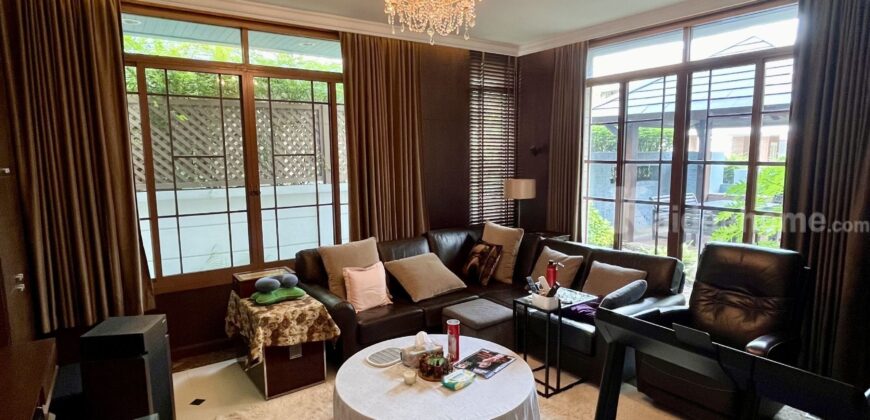 ขายบ้านเดี่ยว นาราสิริ พัฒนาการ-ศรีนครินทร์ ติดถนนใหญ่ ใกล้สถานีรถไฟฟ้าสายสีเหลือง ใกล้ทองหล่อ-เอกมัย เข้าออกได้ทั้งถนนศรีนครินทร์ และ พัฒนาการ หลังริม ตกแต่งสวย พร้อมอยู่