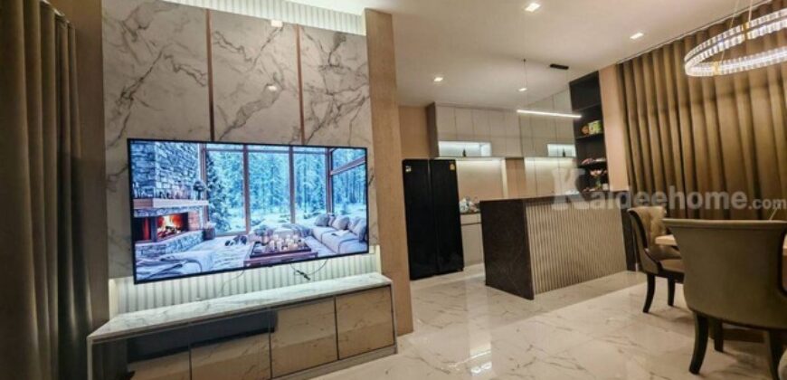 รหัสC6887 ให้เช่าบ้านเดี่ยวบางกอกบลูเลอร์วาด ศรี​นครินทร์​-บางนา ถนนหนามแดง บ้านตกแต่งพร้อมอยู่