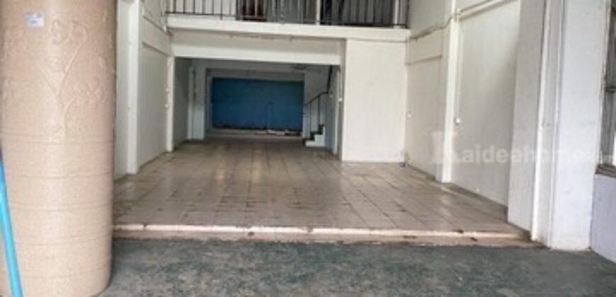 รหัสC6912 ให้เช่าอาคารพาณิชย์ 3.5 ชั้น มีดาดฟ้า ติดถนนสีขาว ใกล้ตลาดไท ใกล้ถนนพหลโยธิน คลองหลวง ปทุมธานี