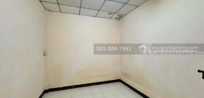 ขายทาวน์เฮ้าส์ หมู่บ้านคันทรี พาร์ค14 สามโคก ถนนปทุมธานี-สามโคก พื้นที่ 17 ตรว. ราคาถูกที่สุดในโครงการ พร้อมอยู่