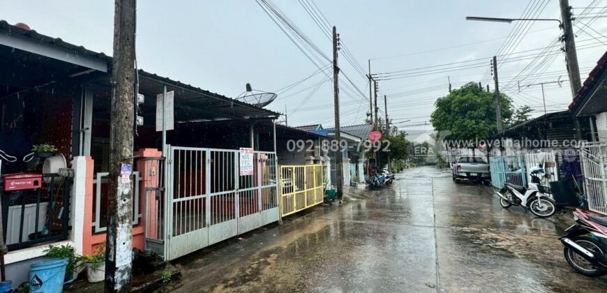 ขายทาวน์เฮ้าส์ หมู่บ้านคันทรี พาร์ค14 สามโคก ถนนปทุมธานี-สามโคก พื้นที่ 17 ตรว. ราคาถูกที่สุดในโครงการ พร้อมอยู่