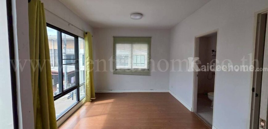 ทาวน์โฮม โมดิ วิลล่า บางนา ( ซอยเอแบค ) หลังมุม