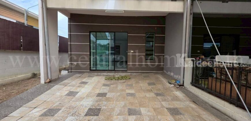 ทาวน์โฮม โมดิ วิลล่า บางนา ( ซอยเอแบค ) หลังมุม