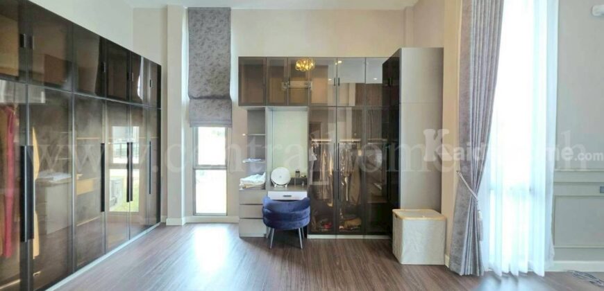 บ้านเดี่ยว บางกอก บูเลอวาร์ด วิภาวดี – พหลโยธิน แปลงหน้าสวน