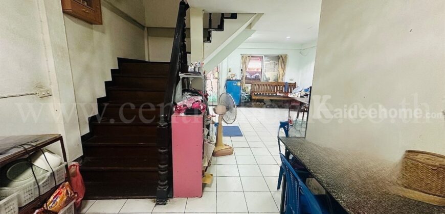 ทาวน์เฮ้าส์ ลาดพร้าว วิลเลจ ซอยนาคนิวาส 42 ราคาถูก