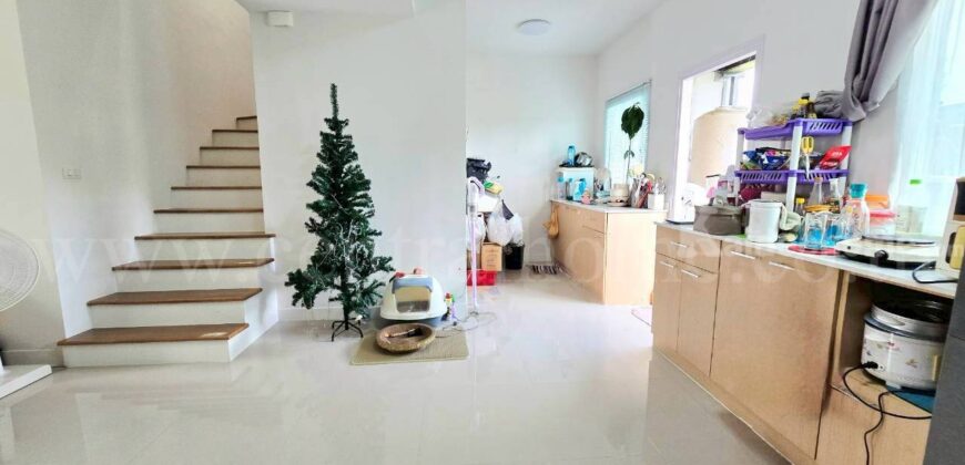 ทาวน์โฮม ลลิลทาวน์ ไลโอ ลำลูกกา – คลอง 2 หลังริม ถูกสุดในโครงการ