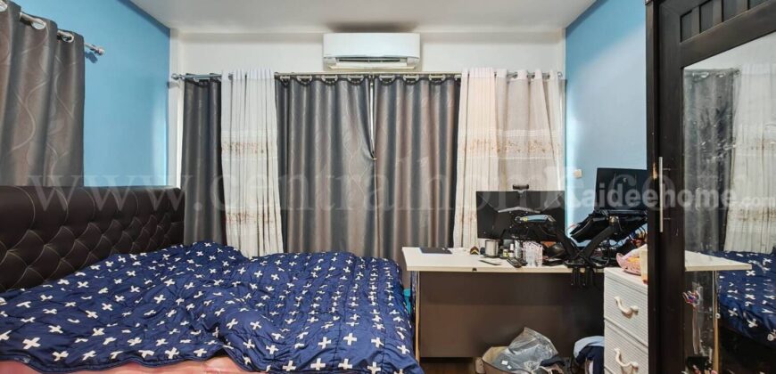 ทาวน์โฮม ธนาภิรมย์ เพชรเกษม 69 หลังริม