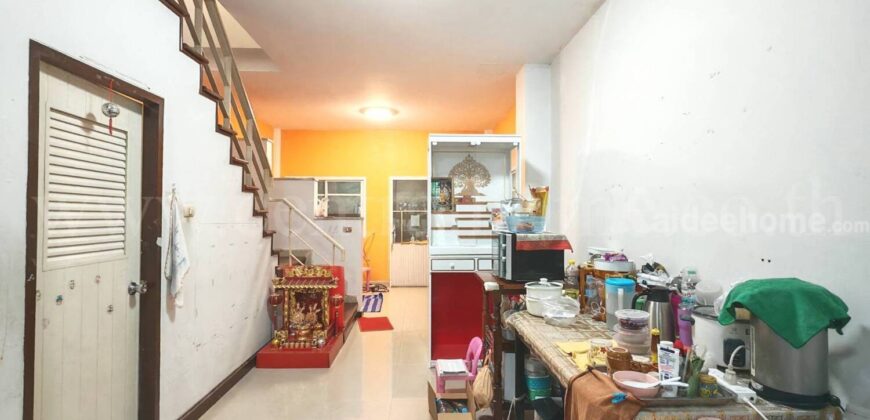 ทาวน์โฮม ธนาภิรมย์ เพชรเกษม 69 หลังริม