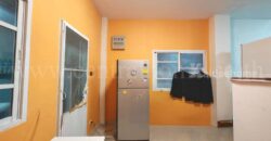 ทาวน์โฮม ธนาภิรมย์ เพชรเกษม 69 หลังริม