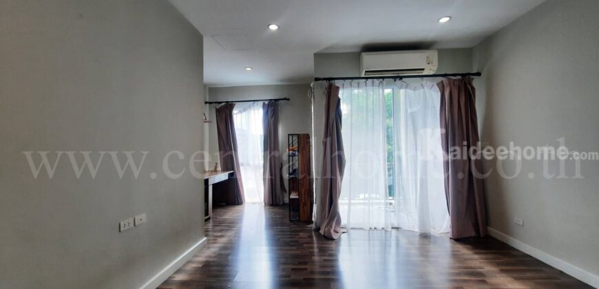 ทาวน์โฮม 3 ชั้น ซิกเนเจอร์ รามอินทรา 109 พร้อมอยู่