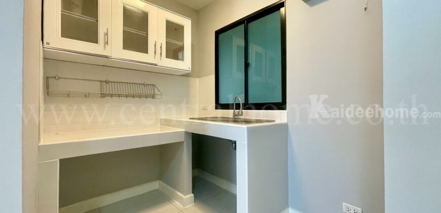 ทาวน์โฮม 3 ชั้น บ้านกลางเมือง รัตนาธิเบศร์ รีโนเวทใหม่ พร้อมอยู่