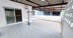 ทาวน์เฮ้าส์ สุขสิริ วิลล์ นาป่า เมืองชลบุรี หลังริม รีโนเวทใหม่