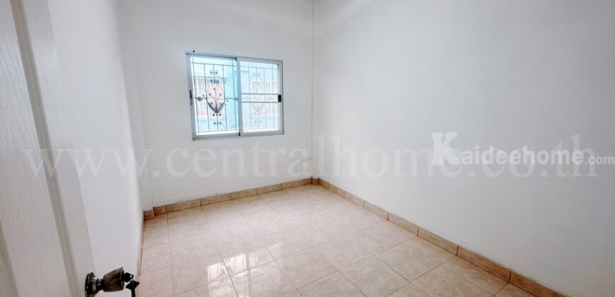 ทาวน์เฮ้าส์ สุขสิริ วิลล์ นาป่า เมืองชลบุรี หลังริม รีโนเวทใหม่