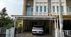 ขายบ้านโฮมทาวน์พร้อมเฟอร์นิเจอร์พร้อมเข้าอยู่ได้ทันที