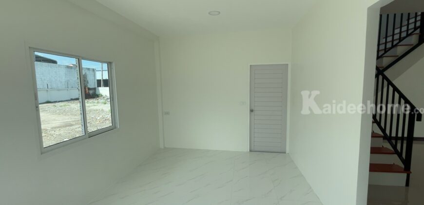 บ้านพร้อมโกดัง เมืองชลบุรี ที่ดินใหญ่ 567 ตร.ว. รีโนเวทใหม่