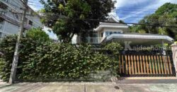 ขาย/ให้เช่า บ้านเดี่ยว – ซอยแบริ่ง 26 (Fantasia Villa) บ้านมุมโครงการ บรรยากาศสงบ