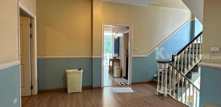 ขาย/ให้เช่า บ้านเดี่ยว – ซอยแบริ่ง 26 (Fantasia Villa) บ้านมุมโครงการ บรรยากาศสงบ