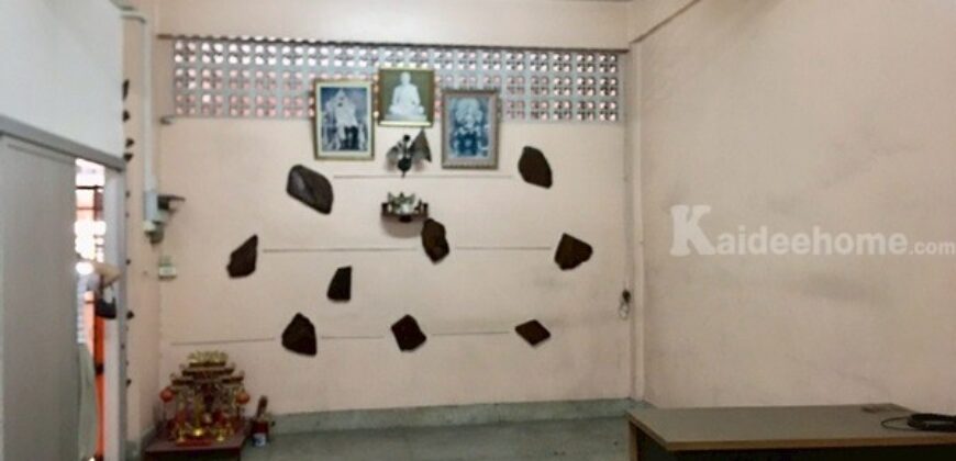 ขายอาคารพาณิชย์ 3 ชั้น พหลโยธิน ซ.64 พื้นที่ 50 ตร.ว. ใกล้อนุสรณ์สถานแห่งชาติ ถ.พหลโยธิน โทร 083-499-6425