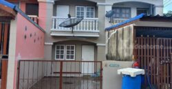 ให้เช่าทาวเฮ้าส์ หมู่บ้านภูมิใจนิเวศน์ 1 5,000 บาท/เดือน ซอยวัดใหญ่ ติดต่อ 0868829426 ถนนสุขสวัสดิ์ ตำบลในคลองบางปลากด