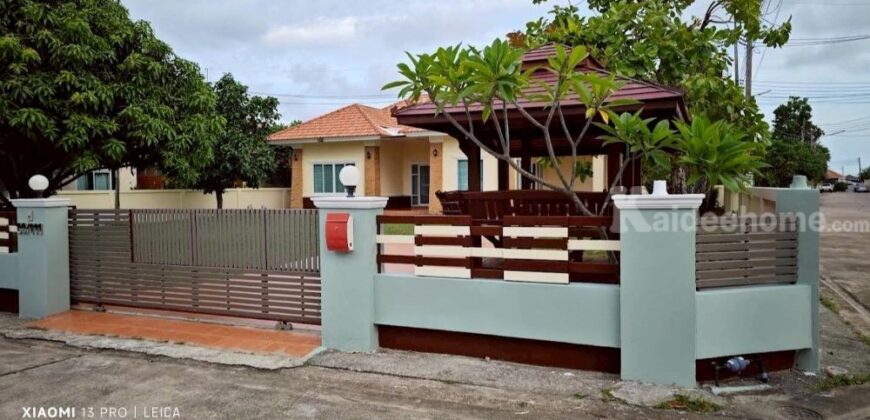 บ้านเดี่ยว หมู่บ้านสายลมเย็น 162 ตร.ว. ทำเลใจกลางเมืองระยอง