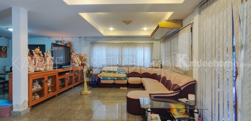 ขาย หมู่บ้าน พระปิ่น 4 ถนน บางบอน 5 บ้านเดี่ยว เอกชัย ขายถูก