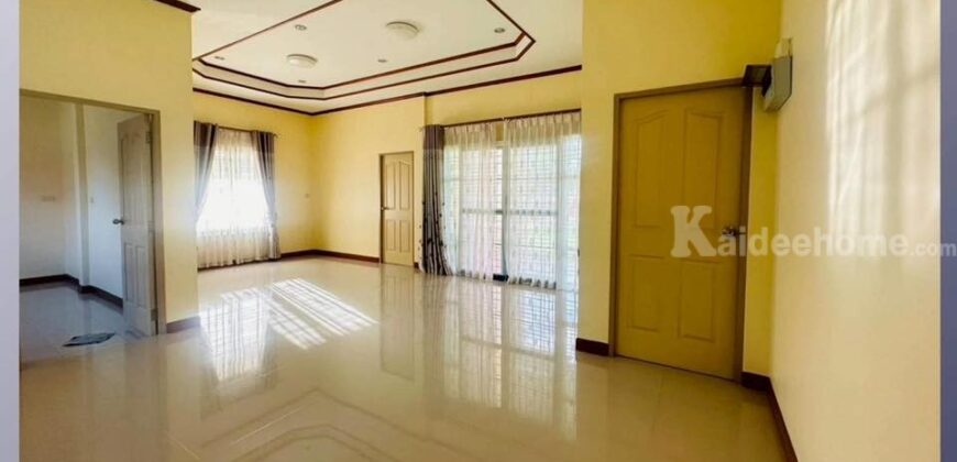 บ้านเดี่ยว หมู่บ้านสายลมเย็น 162 ตร.ว. ทำเลใจกลางเมืองระยอง