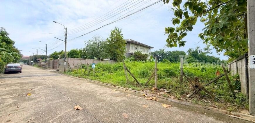 ขาย!! ที่ดินจัดสรร หมู่บ้านบ้านสวนเทพมณฑล ซอยศาลาธรรมสพน์5 (ขนาด 166 ตร.ว. ) ตลิ่งชัน ทวีวัฒนา พุทธมณฑลสาย2 ทำเลดี แปลงสวยเดินทางสะดวก เข้า-ออกได้หลายทาง