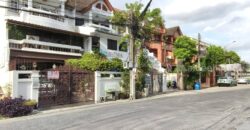 ขายบ้านสุขุมวิท71 ปรีดีพนมยงค์14 ทาวน์โฮมหลังมุม 3 ชั้น ที่ดิน 39 ตร.ว 5ห้องนอน 6ห้องน้ำ ใกล้รถไฟฟ้า BTSพระโขนง เอกมัย ทำเลดี ถนนกว้างเดินทางสะดวก ใกล้โรงเรียนนานาชาติ House Sukhumvit 71 Ekkamai 0879074045