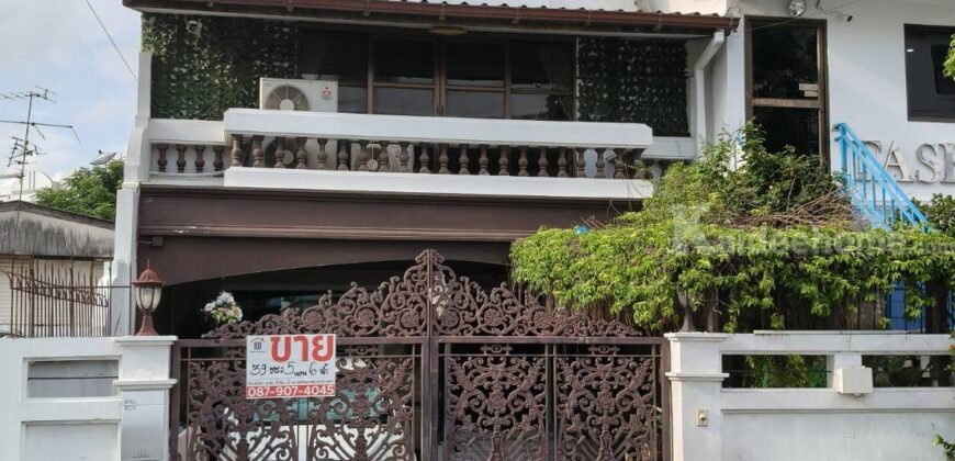 ขายบ้านสุขุมวิท71 ปรีดีพนมยงค์14 ทาวน์โฮมหลังมุม 3 ชั้น ที่ดิน 39 ตร.ว 5ห้องนอน 6ห้องน้ำ ใกล้รถไฟฟ้า BTSพระโขนง เอกมัย ทำเลดี ถนนกว้างเดินทางสะดวก ใกล้โรงเรียนนานาชาติ House Sukhumvit 71 Ekkamai 0879074045