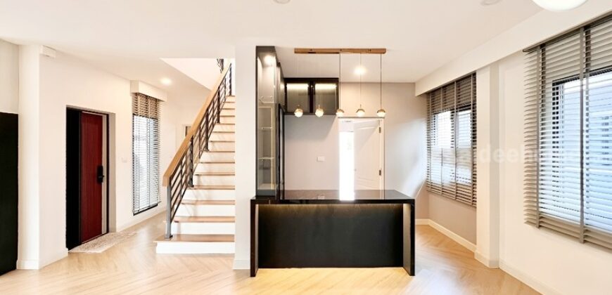 ขายบ้านเดี่ยว เซนโทร ราชพฤกษ์2 บ้านสวย หลังมุม ใกล้ถนนราชพฤกษ์