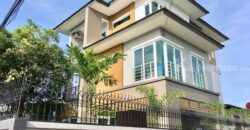 รหัสC6933 ให้เช่า ขายบ้านเดี่ยว 3ชั้น หลังมุม ย่านสุทธิสาร ลาดพร้าว48 ใกล้ MRTสุทธิสาร MRTภาวนา