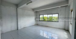 ขายตึกแถว 3.5 ชั้น หมู่บ้านเบญจพฤกษ์ คลอง5 ถนนเลียบคลอง5 พื้นที่ 16.1 ตรว. – 19.2 ตรว. มีให้เลือก 11 คูหา เหมาะทำธุรกิจ ใกล้ม.ราชมงคลธัญบุรี