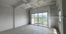 ขายตึกแถว 3.5 ชั้น หมู่บ้านเบญจพฤกษ์ คลอง5 ถนนเลียบคลอง5 พื้นที่ 16.1 ตรว. – 19.2 ตรว. มีให้เลือก 11 คูหา เหมาะทำธุรกิจ ใกล้ม.ราชมงคลธัญบุรี