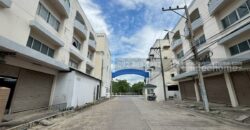 ขายตึกแถว 3.5 ชั้น หมู่บ้านเบญจพฤกษ์ คลอง5 ถนนเลียบคลอง5 พื้นที่ 16.1 ตรว. – 19.2 ตรว. มีให้เลือก 11 คูหา เหมาะทำธุรกิจ ใกล้ม.ราชมงคลธัญบุรี