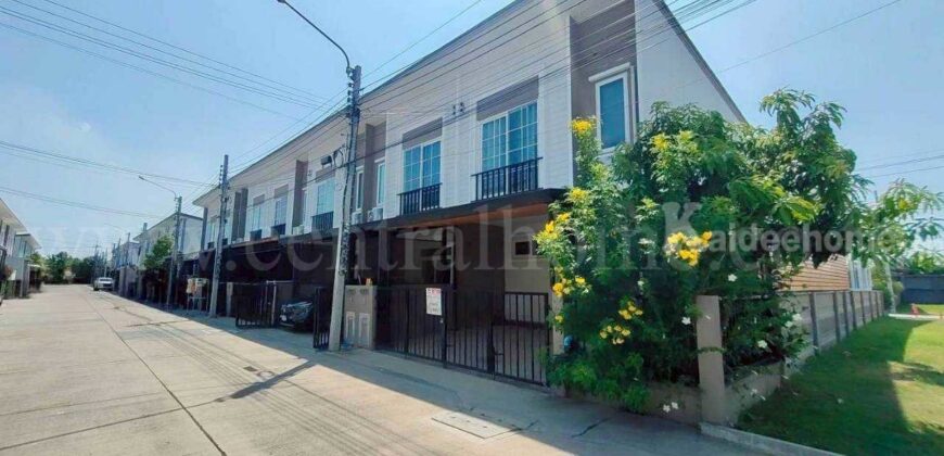 ทาวน์โฮม คาซ่า วอเตอร์ไซด์ ราชพฤกษ์ – พระราม 5 หลังมุม